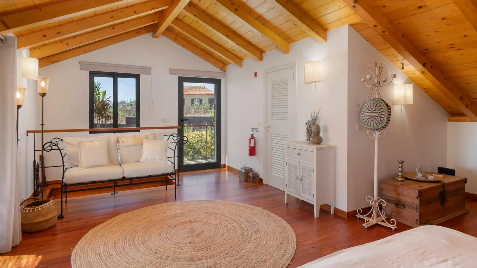 Holiday home Casa Da Raposeira By An Island Apart Calheta